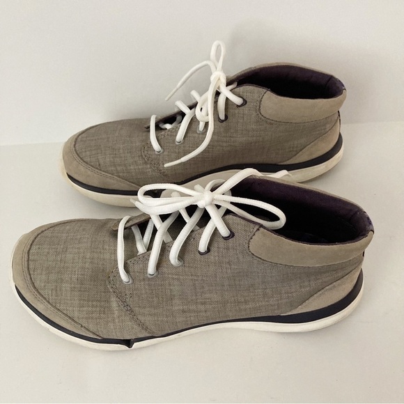 Teva Wander Chukka Drizzle Lace Up High Top Shoes | Size 8 - Picture 2 of 6